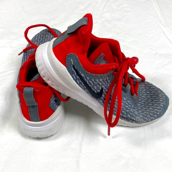 Nike boys red and gray lace up sneakers size 13 - Picture 2 of 3
